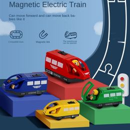 ElectricRC Auto Kids Gift Voor Baby Compatibel Montessori met Sound Track Elektrische Trein Magnetische Treinen Speelgoed 230616