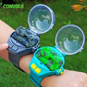 ElectricRC Car RC Tank Modèle Montre Camions de contrôle animal dinosaure cafard 2.4G télécommande voiture enfants jouets pour garçons enfants Cadeau 221024