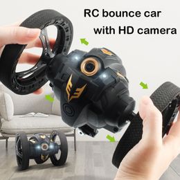 Electricrc Car WiFi FPV Camera HD RC Jumping Car Jump High Stunt Car met muziek LED -koplampen RC Bounce Car Gift Toy Kids cadeau 230705