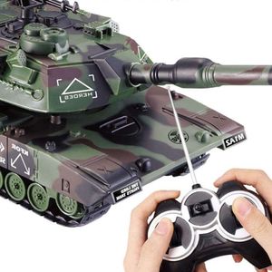 Electronic Boy Toys 1:32 Militaire Oorlog RC Battle Tank Zware Grote Interactieve Afstandsbediening Toy Car met Shoot Bullets Model 201208