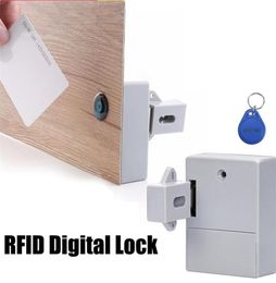 Porte de tiroir de verrouillage électronique Invisible Ouverture cachée Armoire de capteur intelligent Lock Colder Lock Security sans clé 202187571