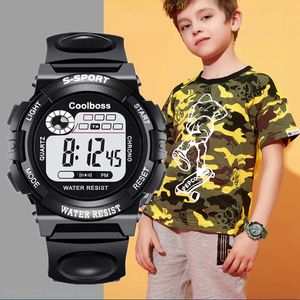 Elektronisch horloge voor jongensmeisjes Kinderen Luminous Dial Military Sport Watches For Kids Waterproof Multifunction Digital Watch 240514