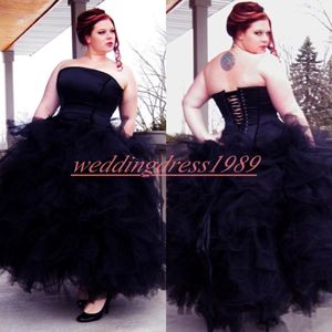 Elegantie Gothic Plus Size Long Wedding Jurk Zwart gelaagde Tule Strapless African Vestido de Noiva Arabische bruidsjurk Ball Country Brid 298Z