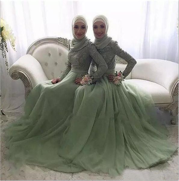 Robes de demoiselle d'honneur musulmanes élégantes 2019 col bijou modeste manches longues dentelle verte et tulle robes arabes pour mariage robes de demoiselle d'honneur
