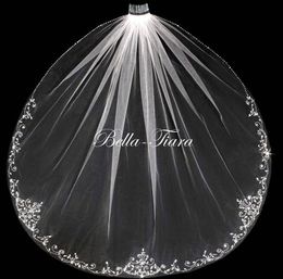 Élégant 2018 Blanc Ivoire Tulle Voile De Mariage De Mariée Bling Perles Glitter Bord avec Peigne Coude Longueur Une Couches Voiles De Mariage