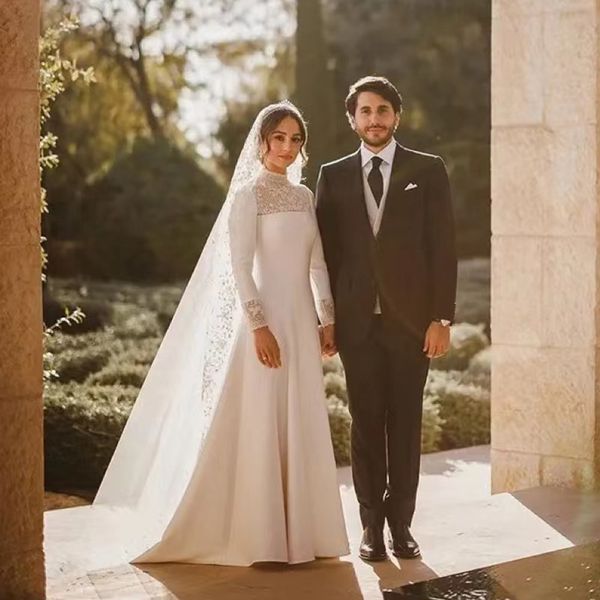 Elegante una línea vestidos De Novia apliques vestido De Novia De manga larga encaje cuello alto satén Iglesia Mariage De Novia 326 326