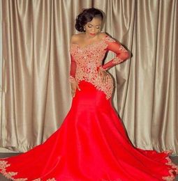 Elegante Afro -Amerikaanse zwarte meisjes039 Prom jurk Mermaid Red Applique kralen lange avondjurken prom jurken4154478