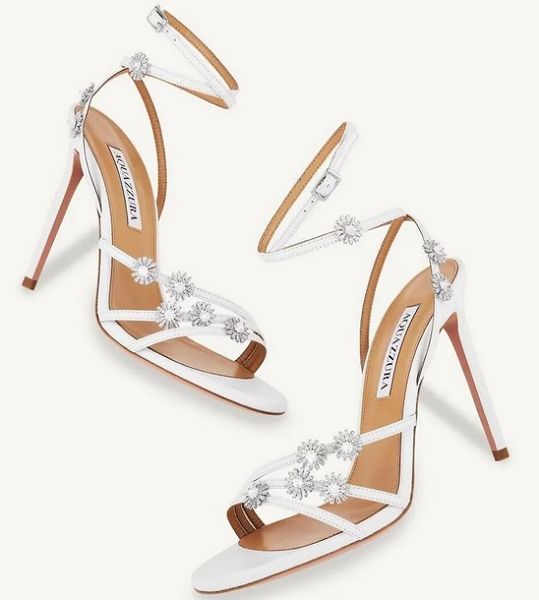 Elegant Aquazzura Starry Night Women Sandals Chaussures Chaussures en cuir nappa White Gold Party Pumps de mariage Fleur Embellissement Crystal Lady High Heels EU35-43