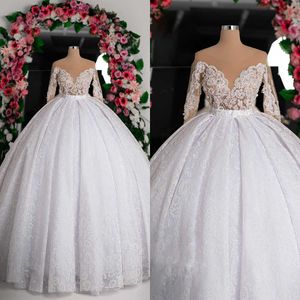 Elegante baljurk trouwjurken uit schouder lange mouwen lange mouwen kanten top mantel de mariage handgemaakte appliques bruid jurken vestido de novia