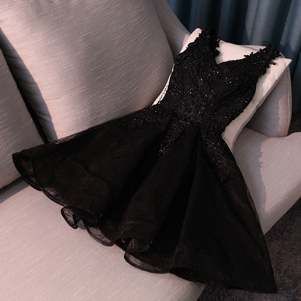 Zarif Siyah Kokteyl Elbiseleri 2021 Tül Aplikler Kolsuz Boncuk Mezuniyet Abiye Pullu Kısa Balo Elbise Mezuniyet Elbise