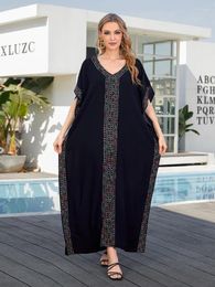 Elegant Black brodé Kaftan Femmes Summer Summer à manches en V Robe de maison à col en vrac Caftan Beachwear Swimsuit Cover-ups Q1637