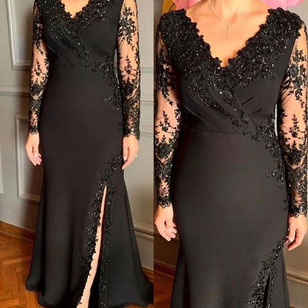 Elegantes vestidos largos negros para madre de la novia Apliques de encaje con cuentas de lujo Mangas largas Vestido de invitados de boda Lado dividido con cuello en V Satén Vestidos de noche formales 2024