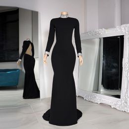 Élégant sirène noire robe bal-cou de coude haut de cou de coule