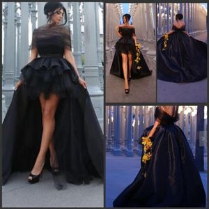 Elegant Black Off Shoulder Galajurken 2015 High Low Avondjurken Sexy Backless Sweep Train Tulle Satin Formele Feestjurken Cus314M