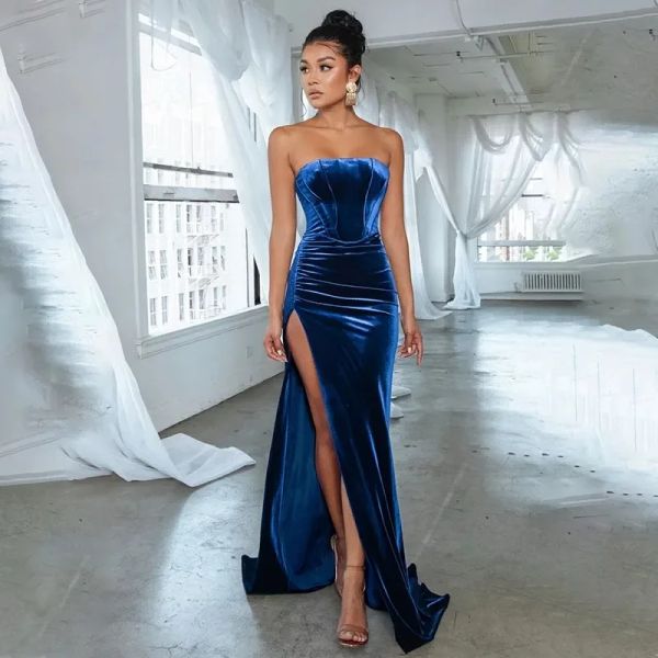 Elegantes vestidos de graduación de terciopelo azul, vestidos de noche sexis sin tirantes con abertura alta, vestidos de damas de honor hechos a medida 2023