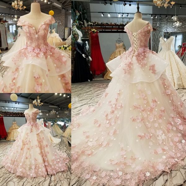 Élégant Blush Rose Puffy Robes De Mariée 2019 De L'épaule À La Main Fleur Pays Robe De Mariée En Dentelle Appliques 3D Floral Robes De Mariée