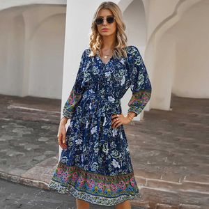 Elegante Bohemen Vrouwen Jurk Lente Herfst Floral Print V-hals Drie Kwart Mouw Lace Up Sashes Casual Holiday Sundress Vrouw 210526