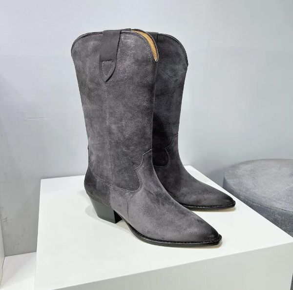 Elegantes zapatos de novia Isabel Duerto Botas occidentales de gamuza Marant Cuero genuino Botas Duerto de tacón bajo estilo occidental Moda perfecta Fotos reales