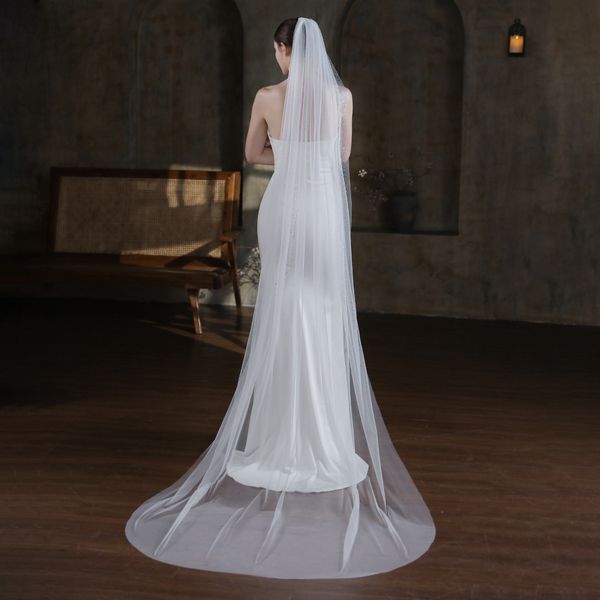 Voile de mariée élégant avec perles, bord coupé, longueur cathédrale, une couche en Tulle, voile de mariage, offre spéciale, V870