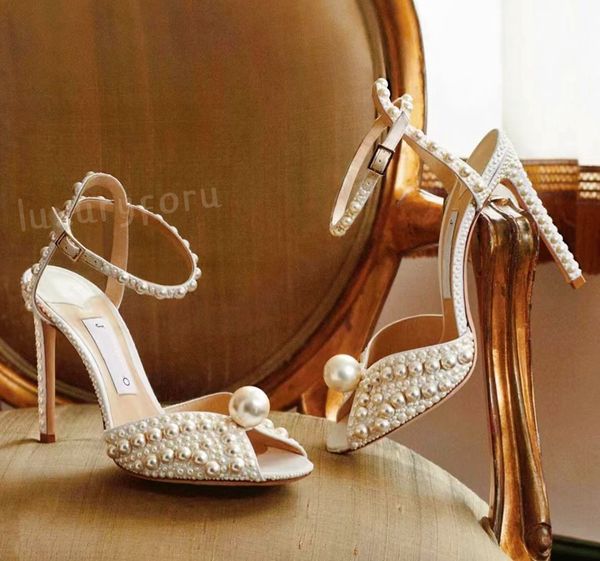Chaussures de robe de mariée élégantes Sacora Lady Sandales Perles blanches en cuir Marques de luxe Talons hauts Femmes Walking Party Talons Taille35-41