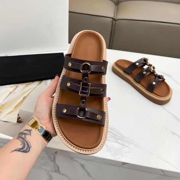 Elegantes sandalias estilo gladiador de piel de becerro con un toque de triunfo Sandalias de diseñador para mujer