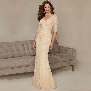 Élégant Champagne mère de la mariée robes 2019 sirène col en V dentelle robes de soirée formelles avec perles demi manches longues robes de soirée