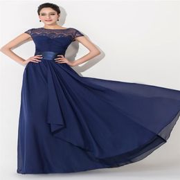 Elegante Chiffon Kant Marineblauw Lange Bruidsmeisjesjurken Korte Mouw Ingericht Sjerp Avondjurken Plus Size Bruidsmeisje Jurken Unde301i