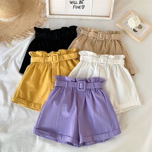 Elegante katoenen shorts dames zomer wilde vrijetijds vrijetijds kraal knop wijd been shorts hoge taille slank shorts met een riem 210301