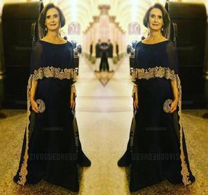 Elegant Dark Navy Mother of the Bride Robes avec Cap Gold Applique Floor Longueur 2019 Plus Taille Robes de soirée Mère du Groom7204156