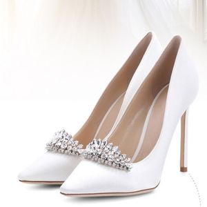 Élégant Designer Satin Femmes Chaussures hautes talon pour les mariages paillettes Chaussures nuptiales Summer Prom Party Wear 200J