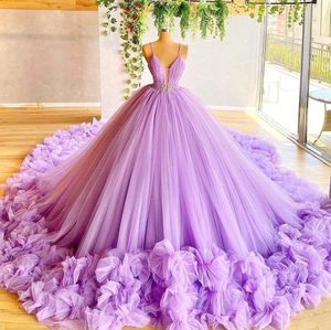 Charmant Puffly Vintage Sexy Quinceanera Jurken V-hals Bal Prom Gown Tule Avond Party Sweet 16 Jurk Met 3D Bloemen