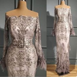 Elegante veren kant -avondjurken kralen vloerlengte lange mouwen van de schouderschede vintage formele feestjurken voor vrouwen speciale ocn slijtage