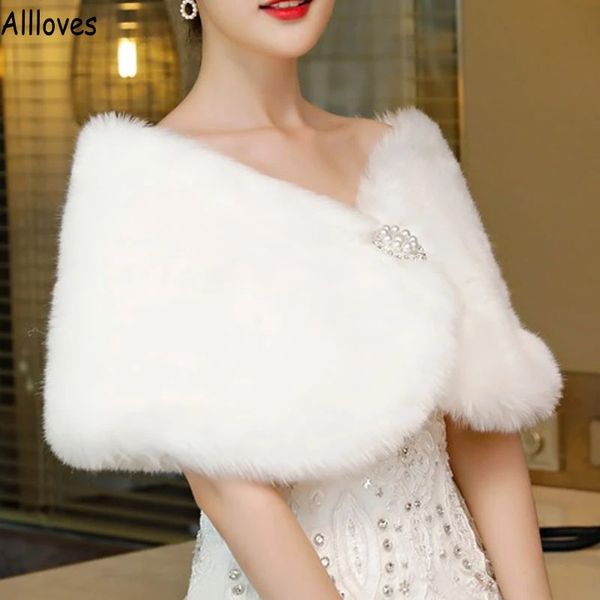 Fourrure chaude courte mariée vestes de mariage blanc fausse femme accessoires perles châle de mariée enveloppes Cape hiver soirée manteau manteau CL1222