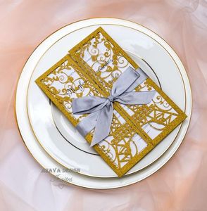 Elegante glitter gouden laser gesneden Eiffeltoren bruiloft uitnodigingskaarten wenskaart met lint en envelope9790894