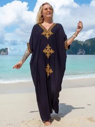 Élégant or brodé long kaftan rétro en V V noire maxi robe femmes vêtements d'été plage usur de natation couverture de maillot de bain Q1373