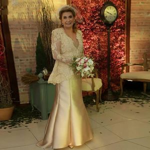 Elegante sirena dorada Vestidos para la madre de la novia Apliques de encaje Manga larga Cuello en V Novio Mamá Vestidos de fiesta de boda Invitado Ropa formal Vestido de noche de talla grande