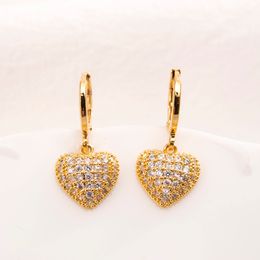 Elegant Heart Dangle 18 KT THAI BAHT Fine Solid Gold Diamond Drop Earring Kroonluchter Koreaanse Stijl Volledige Oorbellen Vrouwen Luxe Sieraden