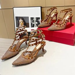 Elegantes sandalias de tacón alto con remaches, decoración de diamantes de imitación, zapatos de diseñador lujosos, malla tejida, correa de tobillo de cuero informal, hebilla con punta, zapato de boda para fiesta