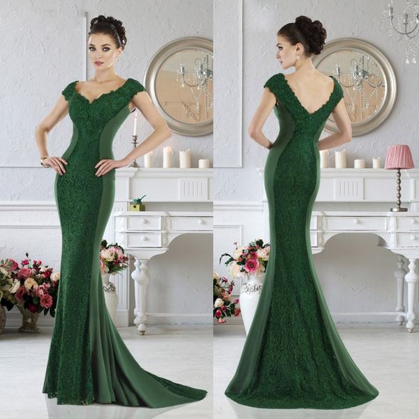 Elegante Janique Sirena Vestidos para la madre de la novia Cuello en V Sin mangas Apliques de encaje Lentejuelas Vestido de invitado de boda Tren de barrido Vestidos de noche