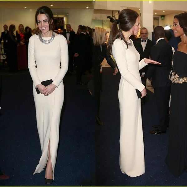 Elegante Kate Middleton Original Vestidos de noche Formal Celebrity Bates Funda de tripulación Blanco Satén Longitud de piso Mangas largas Horquilla Frente PROM PROM ESPECIAL OCEA Vestido