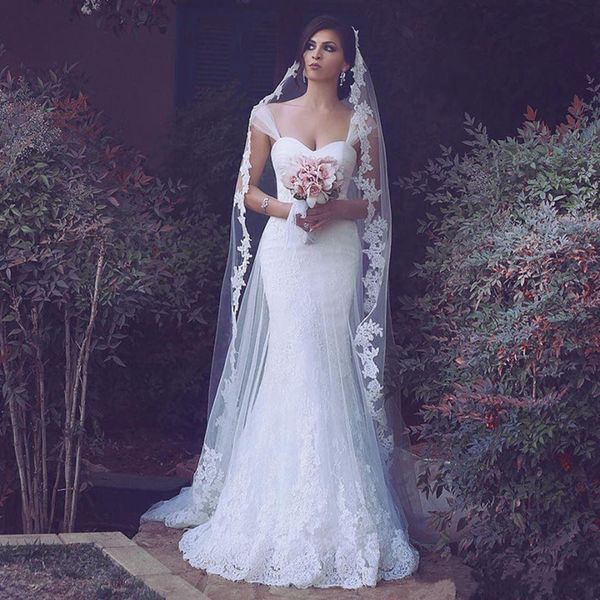 Elegante vestido de novia de la sirena de cordones Dubai Arabian Sweetheart Tipo de piso nupcial
