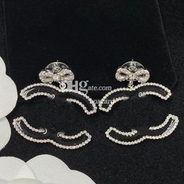 Boucles d'oreilles de luxe pour femmes élégantes, boucles d'oreilles en diamant, clous de styliste, bijoux plaqués lettres, avec coffret