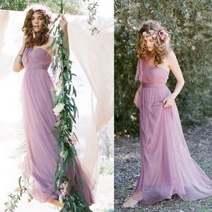 Elegante lavanda lila verano jardín vestidos de dama de honor una línea de un hombro pliegues gasa larga tul Boho vestidos de dama de honor tallas grandes