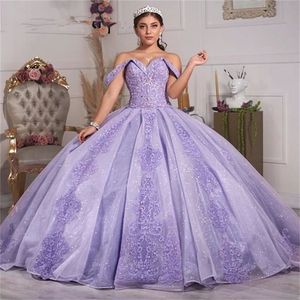 Elegante vestido de fiesta de princesa púrpura claro Vestidos de quinceañera Puffy fuera del hombro Apliques Dulce 15 16 Vestido de fiesta Vestidos de desfile Vestidos de