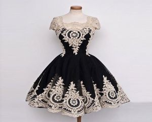Élégant petite robe noire avec robe de bal applique en ivoire à la maison à la maison de dentelle de tull et à la fermeture à glissière Bridemaid D9801297