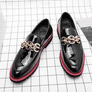 Elegante Loafers Men schoenen zwart patent leer pu metalen gesp slip-on modebedrijf casual AD004