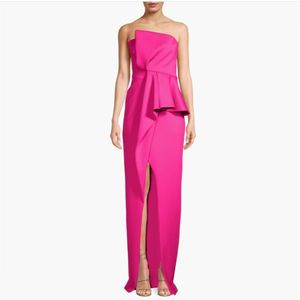 Elegante lange fuchsia crêpe avondjurken met spleethulde geschulpte geplooide vloerlengte ritssluiting terug prom jurken voor vrouwen