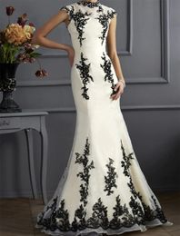 Élégante longue mère de la mariée robes ivoire et noir sirène robes de soirée de mariage dentelle appliques perlée col haut robe de soirée formelle 2023