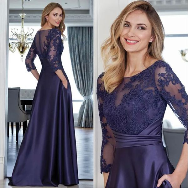 Élégante longue mère de la mariée Robes avec poches Dark Navy en dentelle applqiue demi-manches une longue longueur de plancher femme robes de fête de mariage plus taille