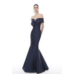Elegante lange marineblauw Off schouderbroekjurken Mermaid Satin Watteau Train ritssluiting Back prom -jurken voor vrouwen